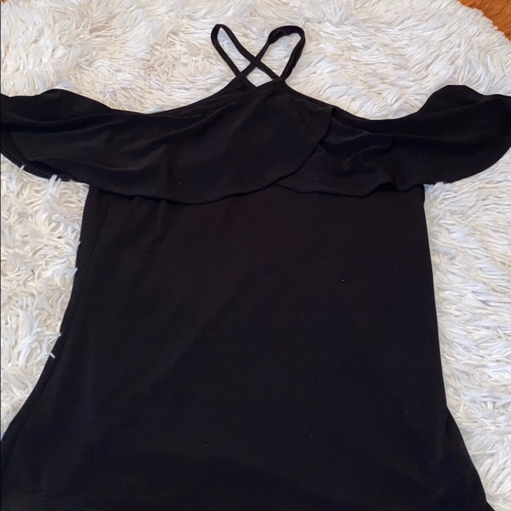 Off the shoulder black top! Wraps around the neck!